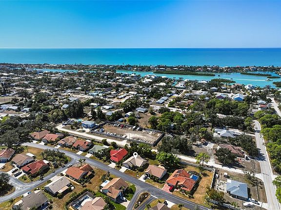 2nd image of 79 Inlets Blvd