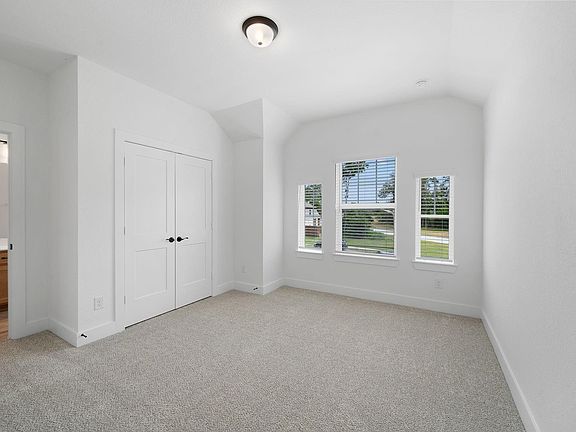 5th image of 263 Mallards Rim