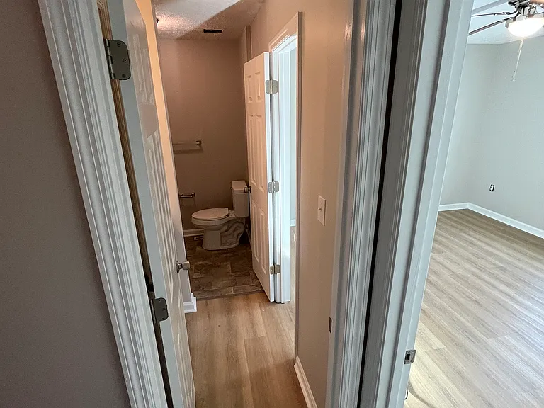 112 Lakeview Dr — Photo 13