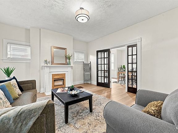 4th image of 1522 Ridge Ave