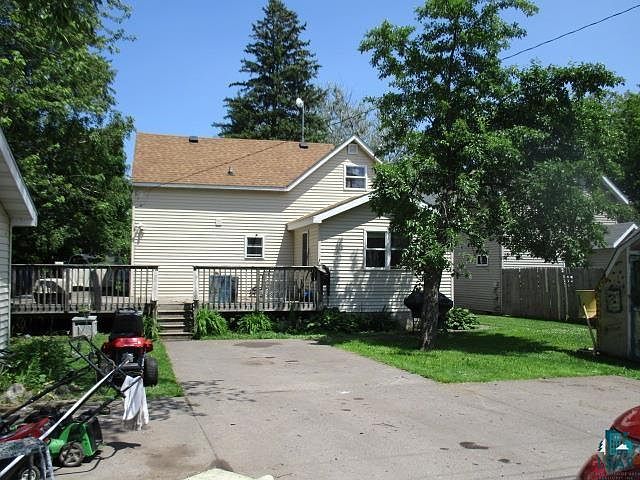 1st image of 2530 E 8th St