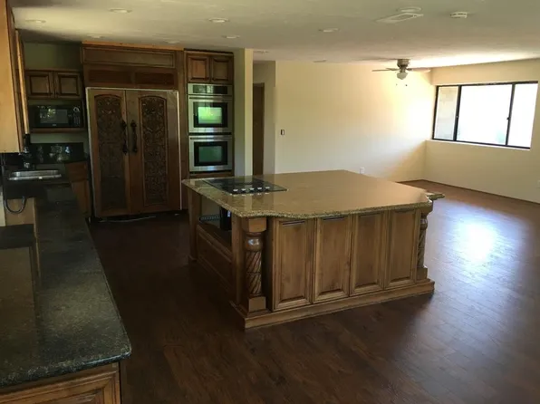 15504 Hawley Pl, El Cajon, CA 92021