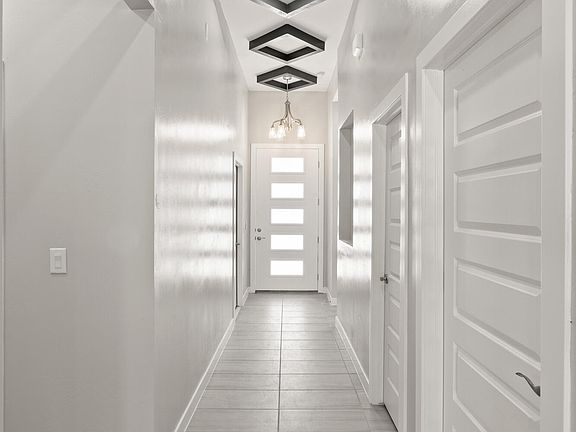 3rd image of 13873 Summer View Ave