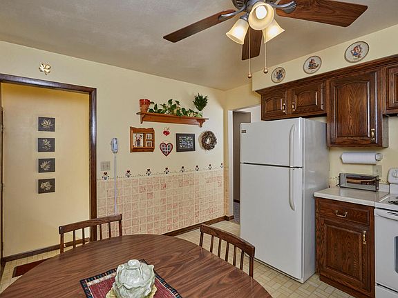4th image of 2203 Sunkist Ave