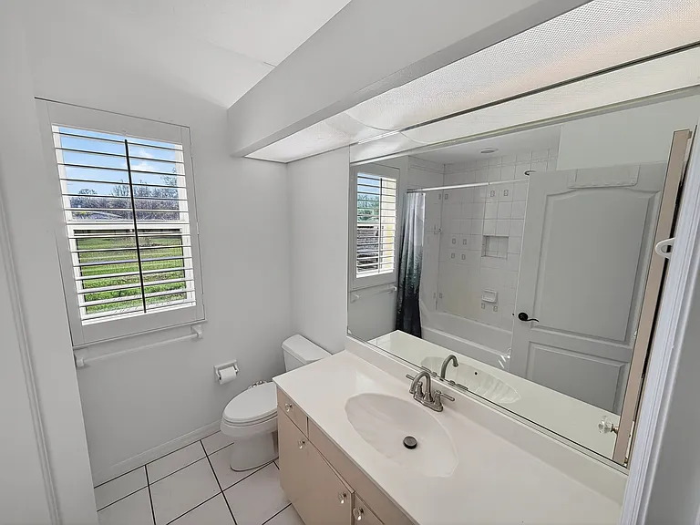 952 Bel Air Star Pkwy — Photo 34