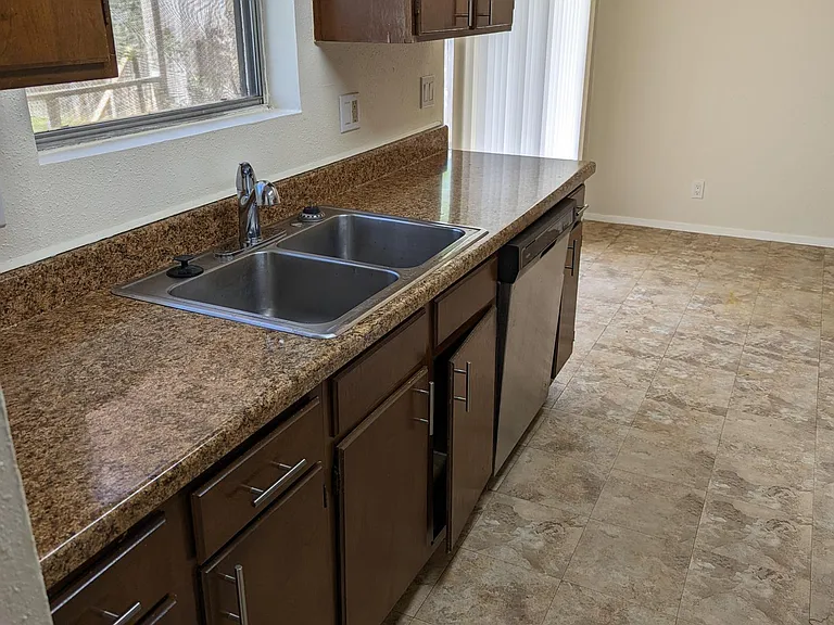 3313 Turnabout Loop — Photo 7