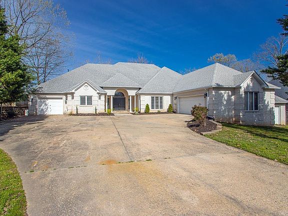4th image of 6805 Kensington Dr