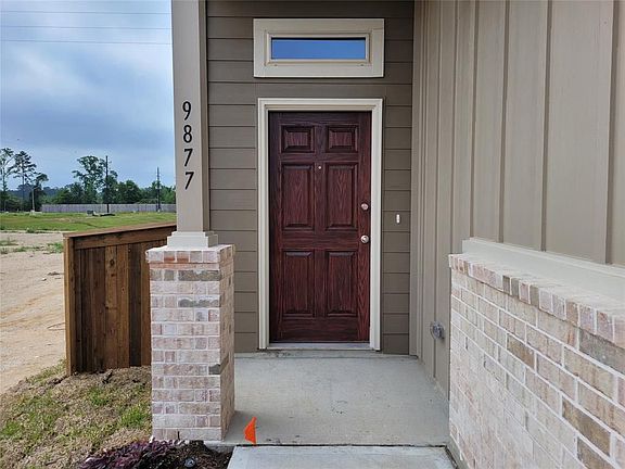 3rd image of 9877 Grosbeak Ln
