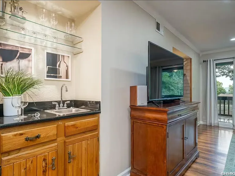 200 Hamilton Oaks Dr #J2 — Photo 6