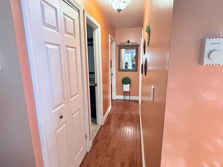 128 Eastwood Cir — Photo 56