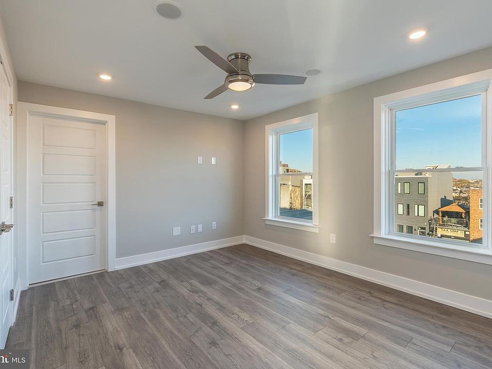 1st image of 2517 N Hope St #2