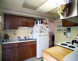 4th image of 5321 Evergreen Meadow Ave
