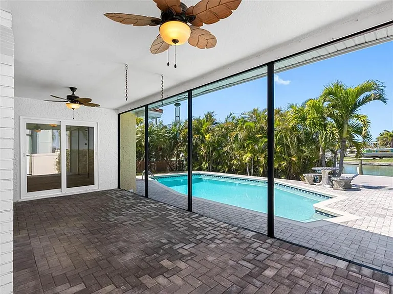 562 Johns Pass Ave — Photo 39