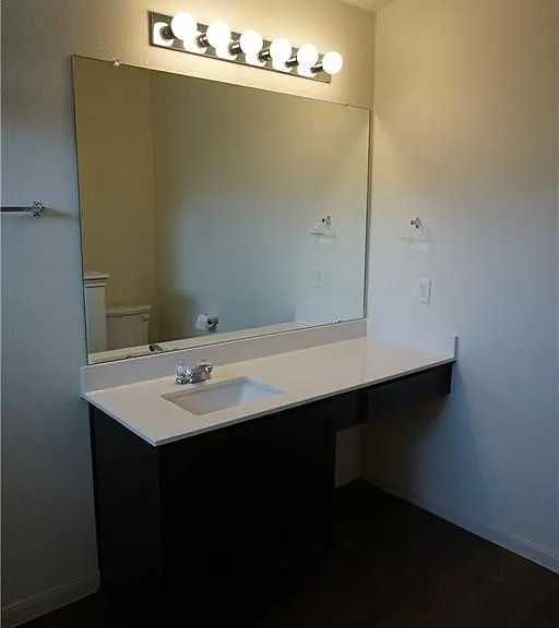 351 Musgrav — Photo 12