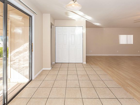 5th image of 908 Jovian Dr