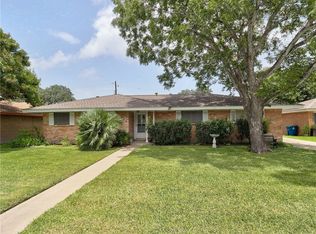 213 Driftwood Dr, Portland, TX 78374