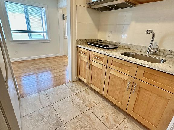 5th image of 343 Bacon St #C