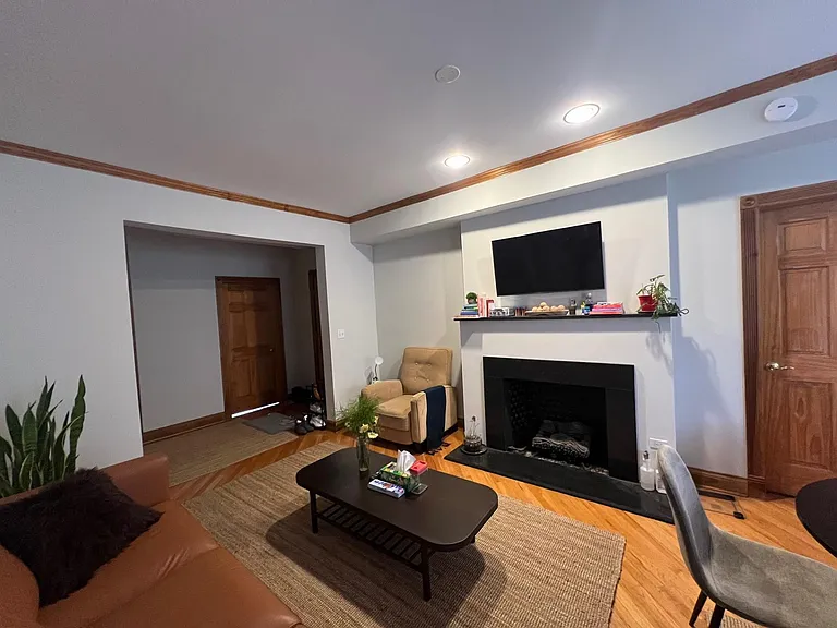 5313 S Harper Ave #2 — Photo 8