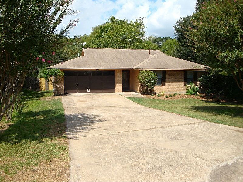 1st image of 2607 Cumberland Ct