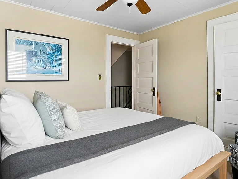 805-807 N Irving Ave #1 — Photo 12