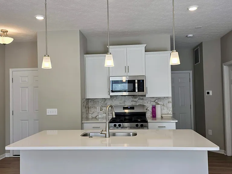 7235 Grandway Dr — Photo 12