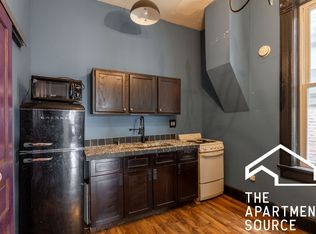 1827 S Racine Ave #2F, Chicago, IL 60608