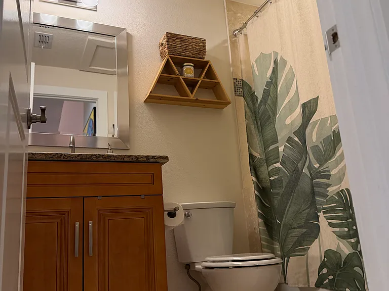 2nd bathroom