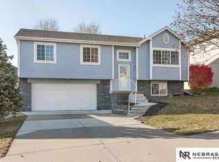 11615 Tyler St, Omaha, NE 68137