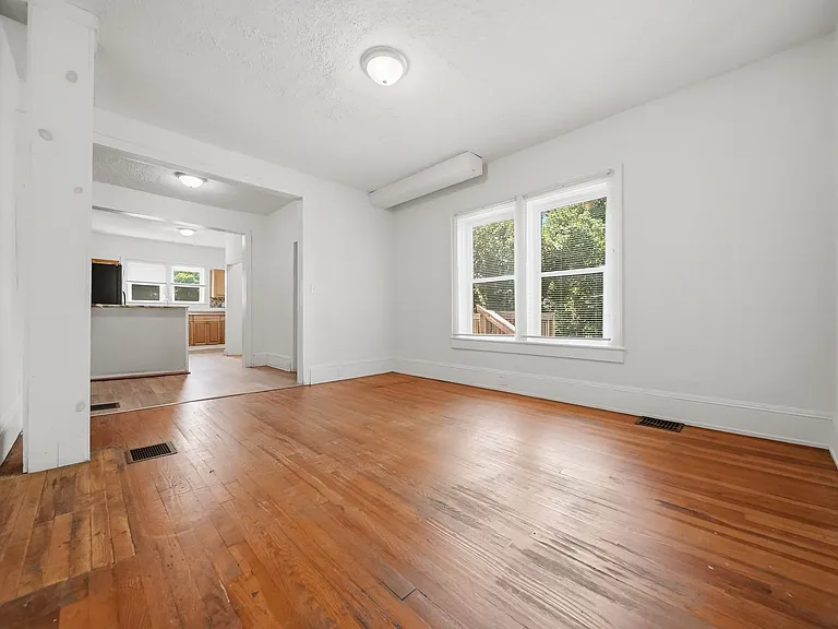 755 2nd Ave SW — Photo 25
