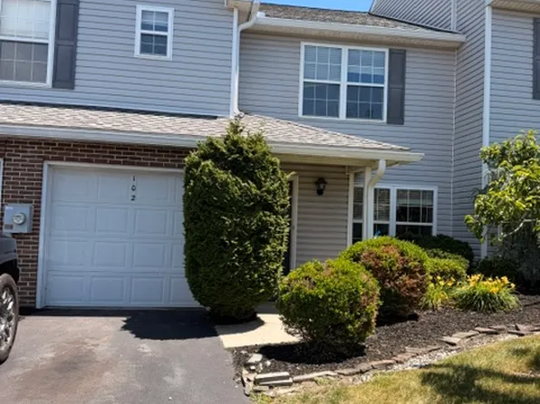 102 Martin Ct, Hummelstown, PA 17036