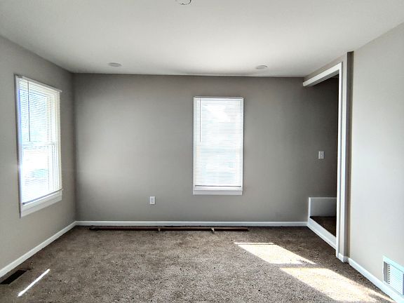 3rd image of 410 N 3rd St