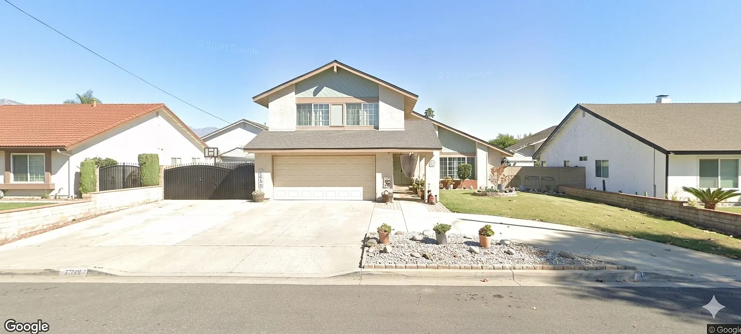 4 bed, 2.5 bath, 2162 sqft, $4,200 — Photo 1