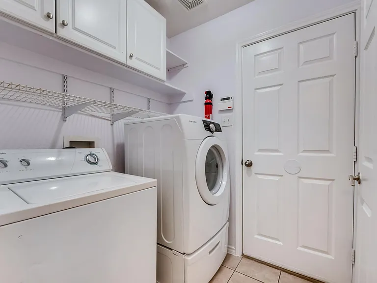 4403 New Meadow Dr — Photo 23
