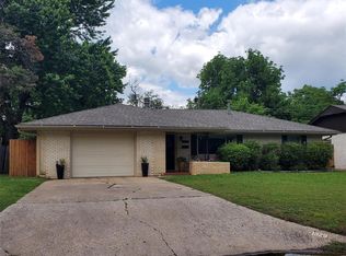 1329 Salsbury St, Norman, OK 73069