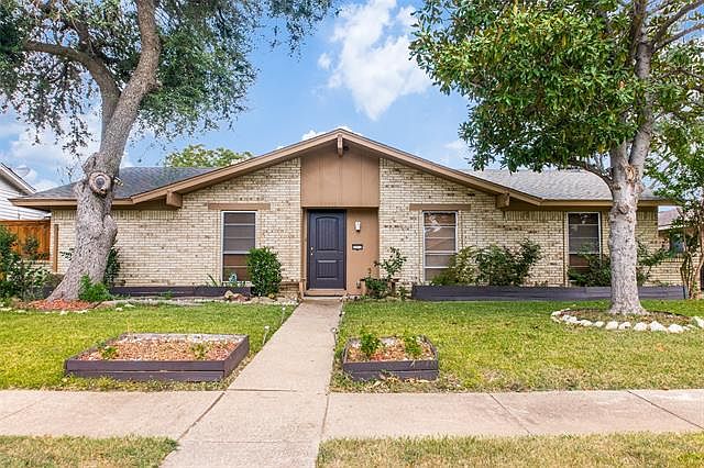 1st image of 2313 Village Green Dr