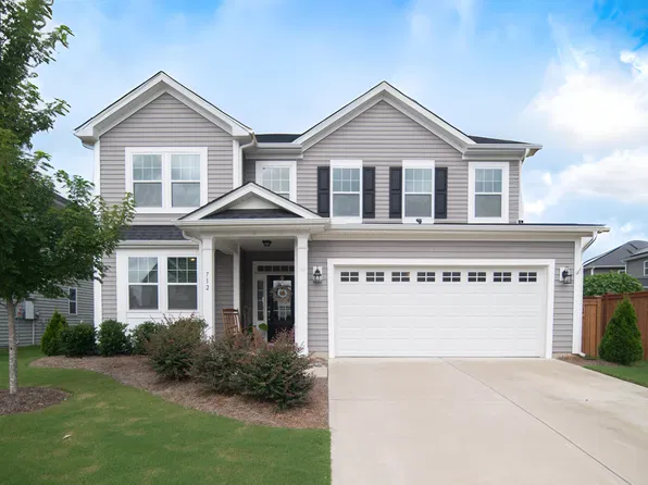 712 Calera Ln, Fuquay Varina, NC 27526