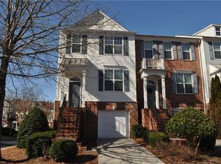 1021 Thornborough Dr, Alpharetta, GA 30004