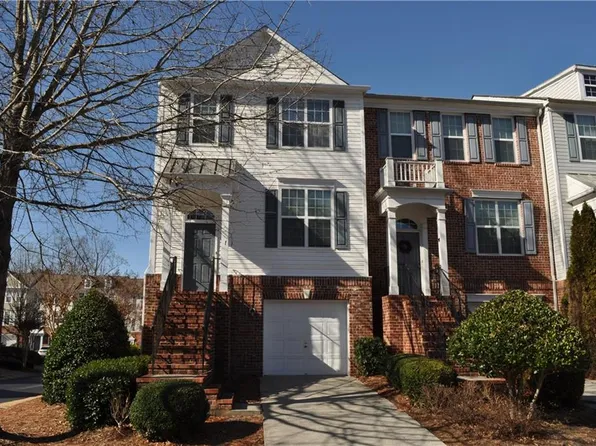 1021 Thornborough Dr, Alpharetta, GA 30004