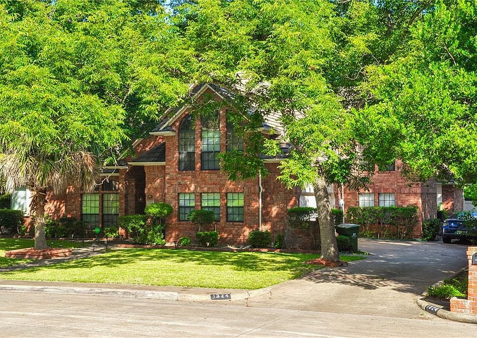 1st image of 1324 Mosslake Dr