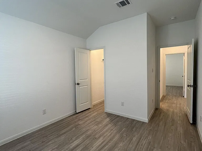 7010 Pail Pl — Photo 28