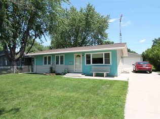 2011 S Crosby Ave, Janesville, WI 53546