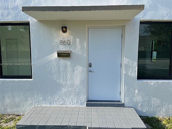 4th image of 860 NE 124th St #860