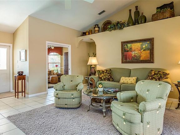 5th image of 2635 SW 46th Ter