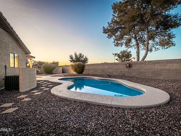 4th image of 42058 W VENTURE Court