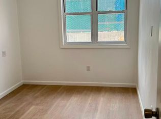 59-57 56th Ave Floor 1, Maspeth, NY 11378
