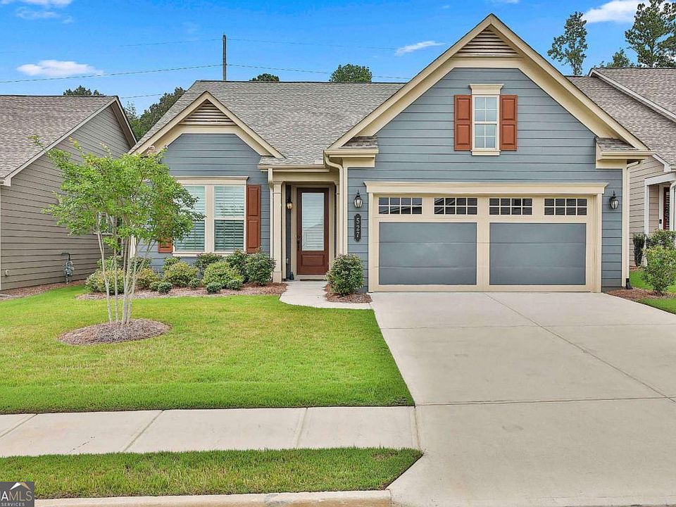 1st image of 527 Hazelnut Dr