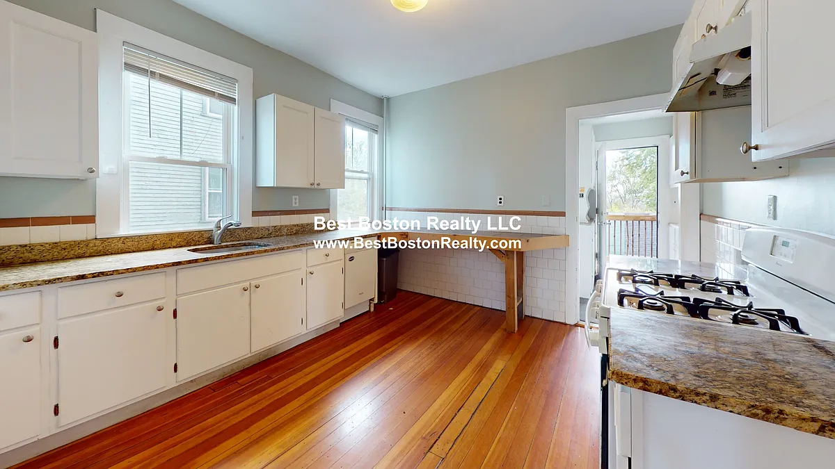 Building Photo - 106 Highland Ave #2