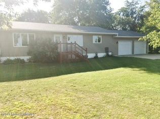 532 S Farwell St, Verndale, MN 56481