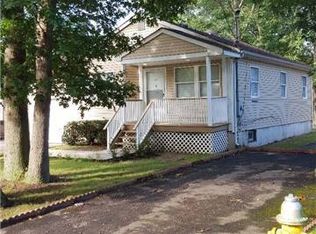 44 Washington Ave, Mastic, NY 11950