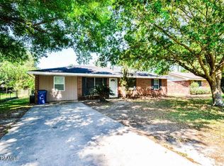 1816 Jake Dr, Opelousas, LA 70570